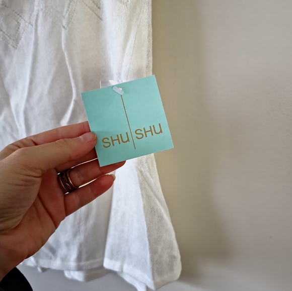 NWT white top - Picture 3 of 5